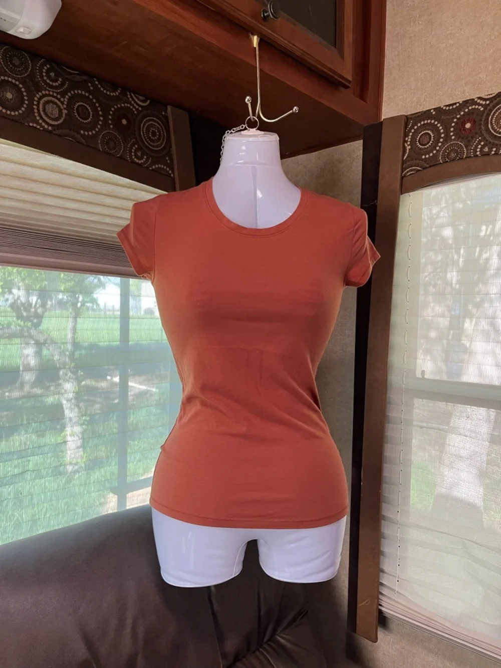 Assorted Women's Tops - Picture 5 of 9